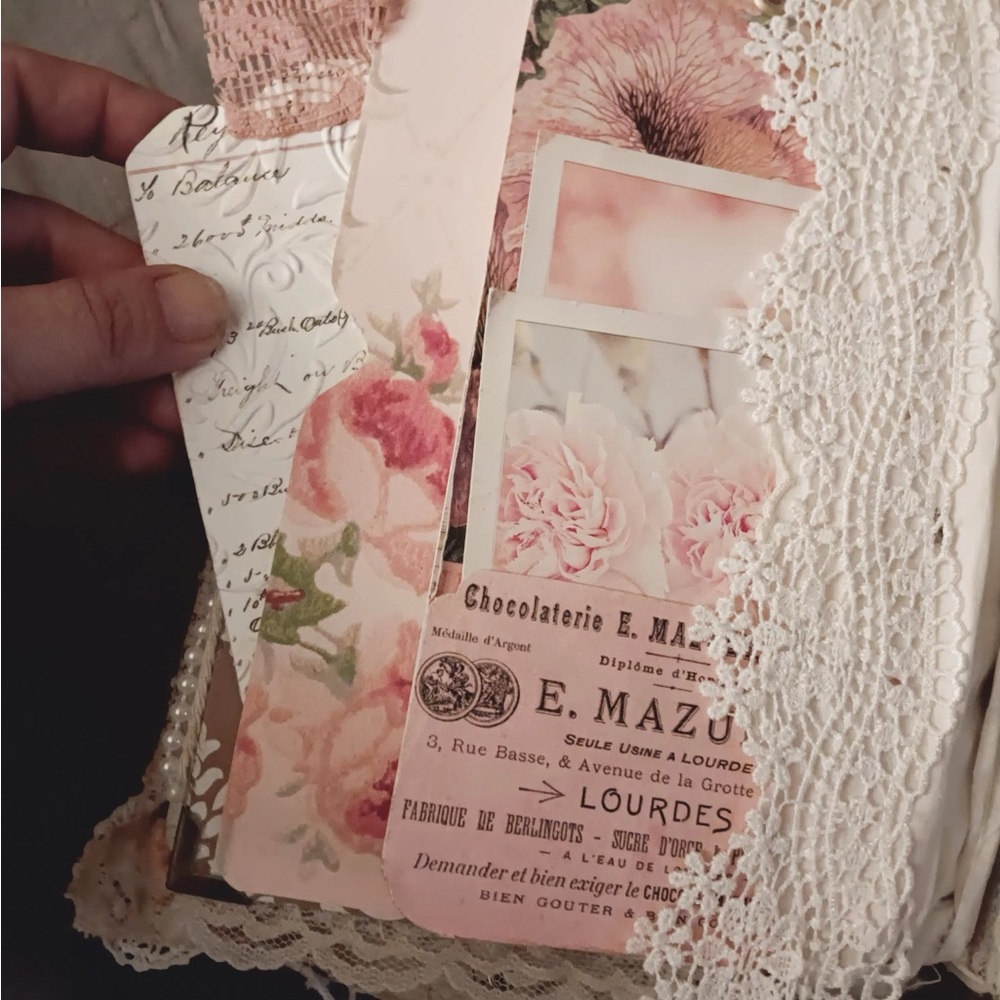 Handmade Junk Journal CUSTOMIZED - Picture 8 of 16